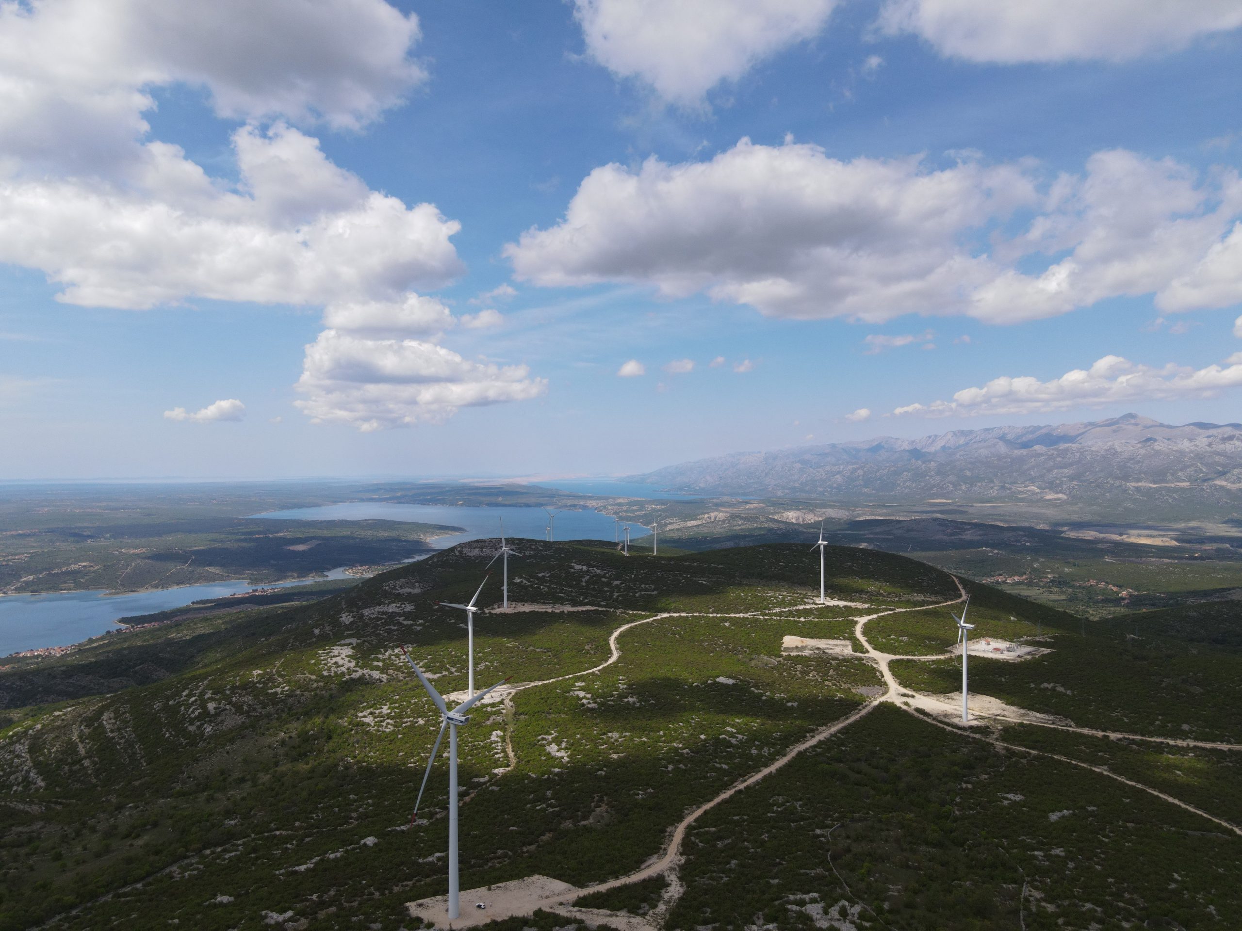 2030 Renewables Target: Meeting the Challenge - Rezolv Energy